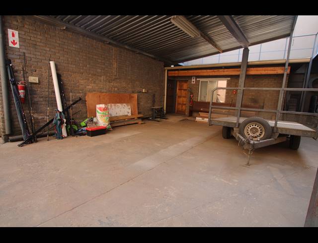 550M² WORKSHOP FOR SALE IN KNIGHTS